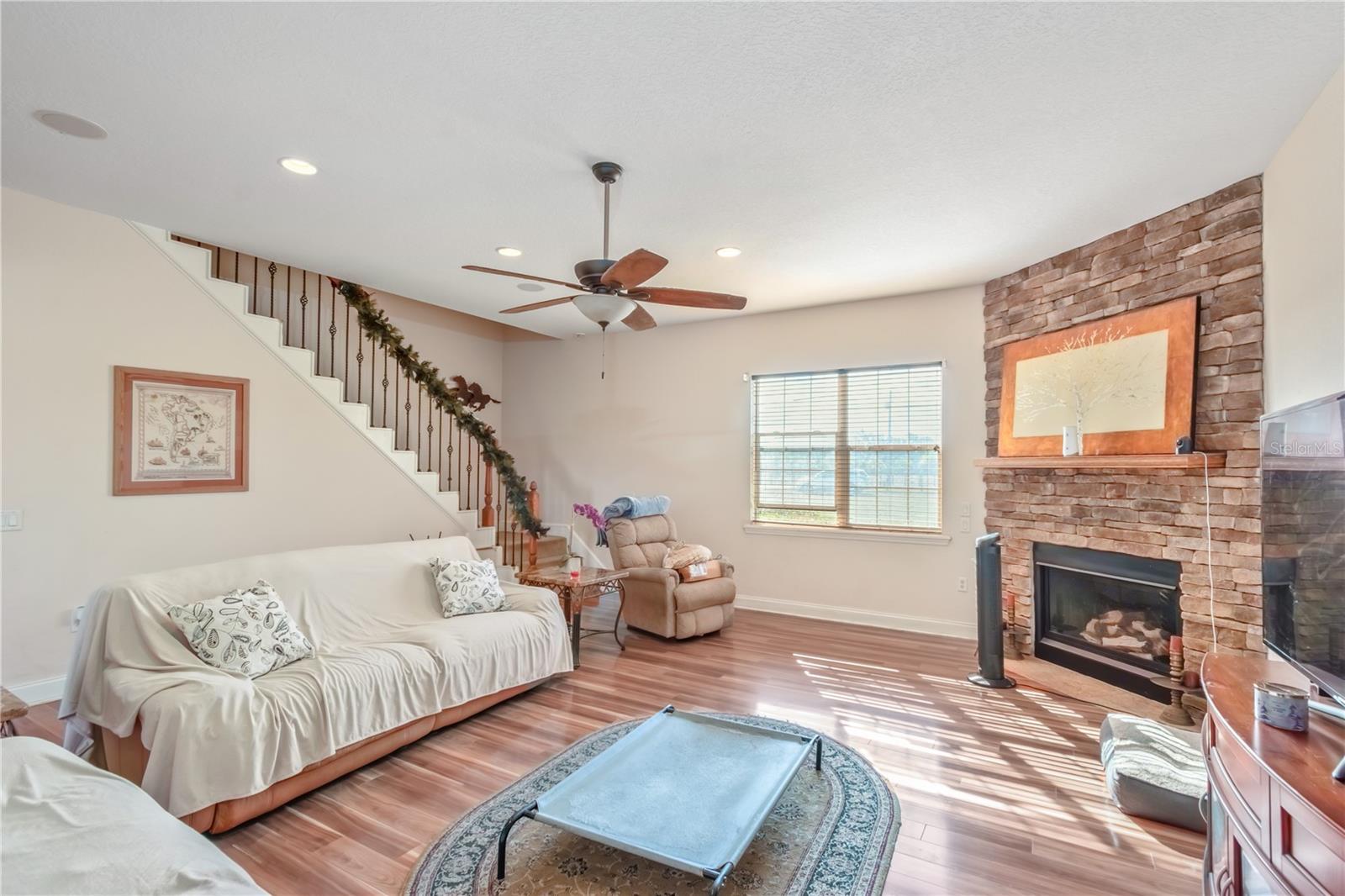 DOVE FIELD FARMS 06 - Residential