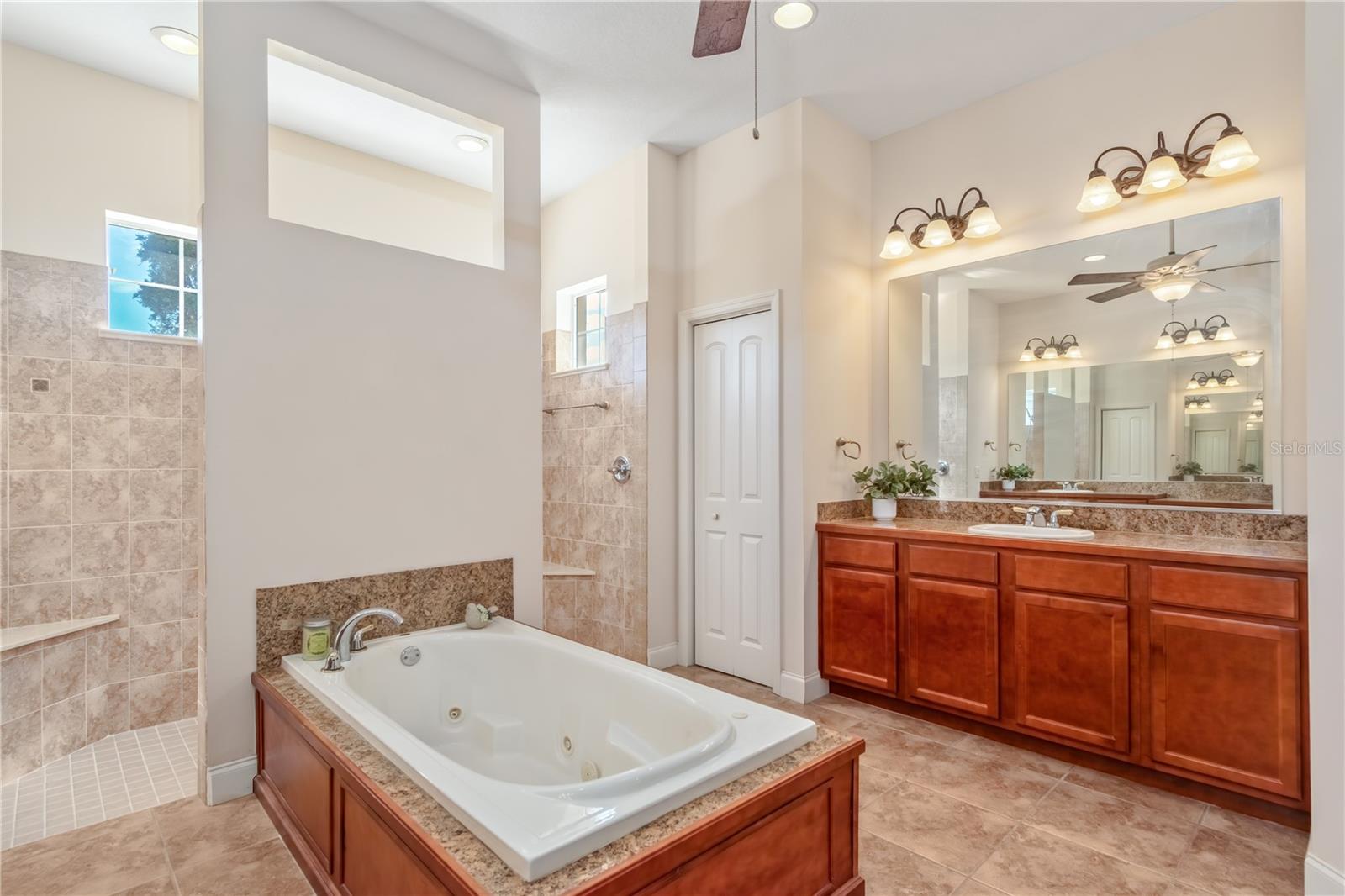 DOVE FIELD FARMS 06 - Residential