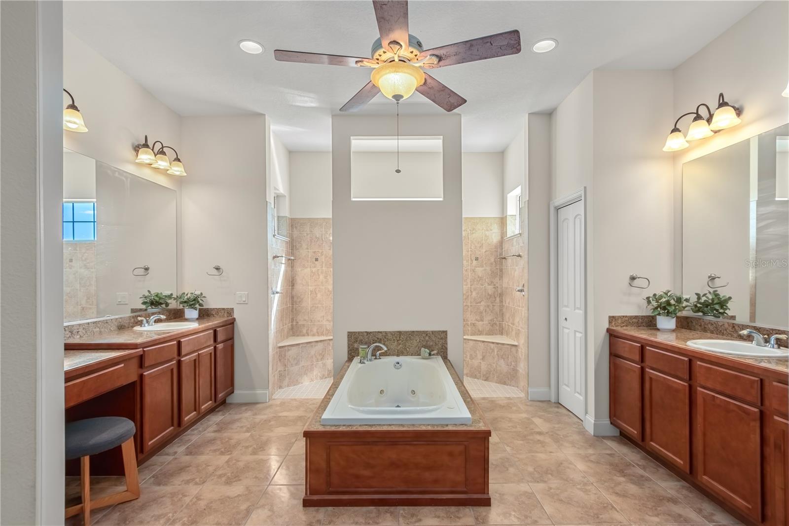 DOVE FIELD FARMS 06 - Residential