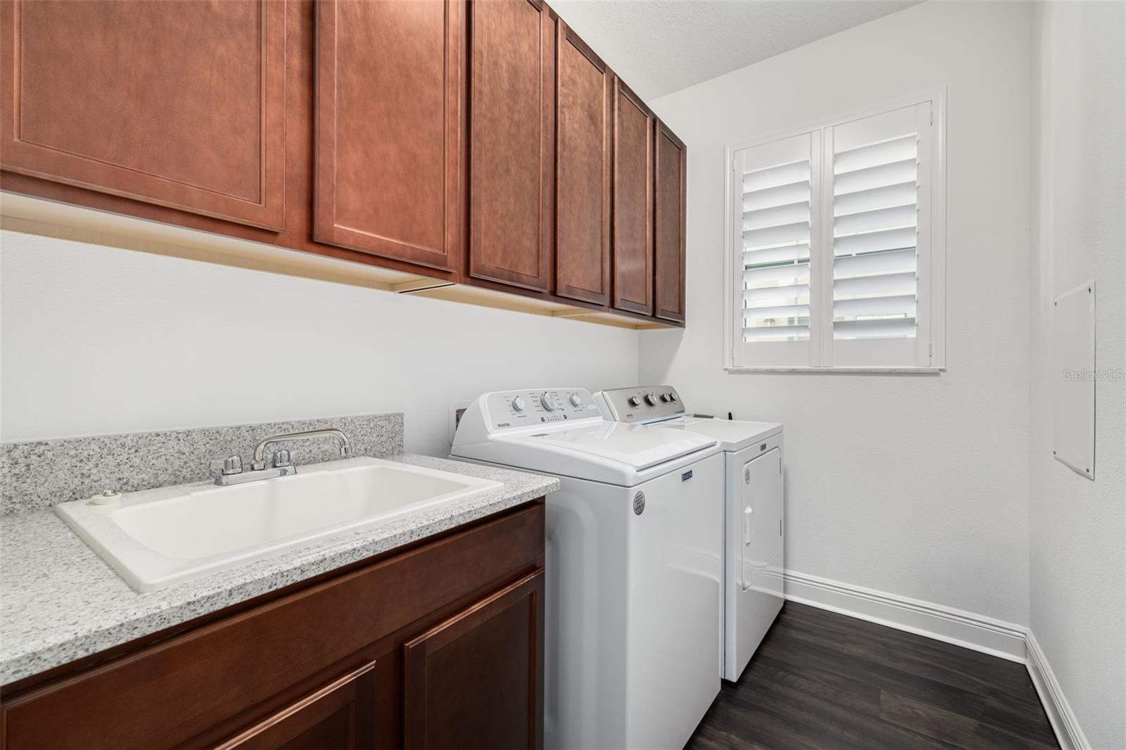 WEST LAKE TWNHMS PH 2 - Residential