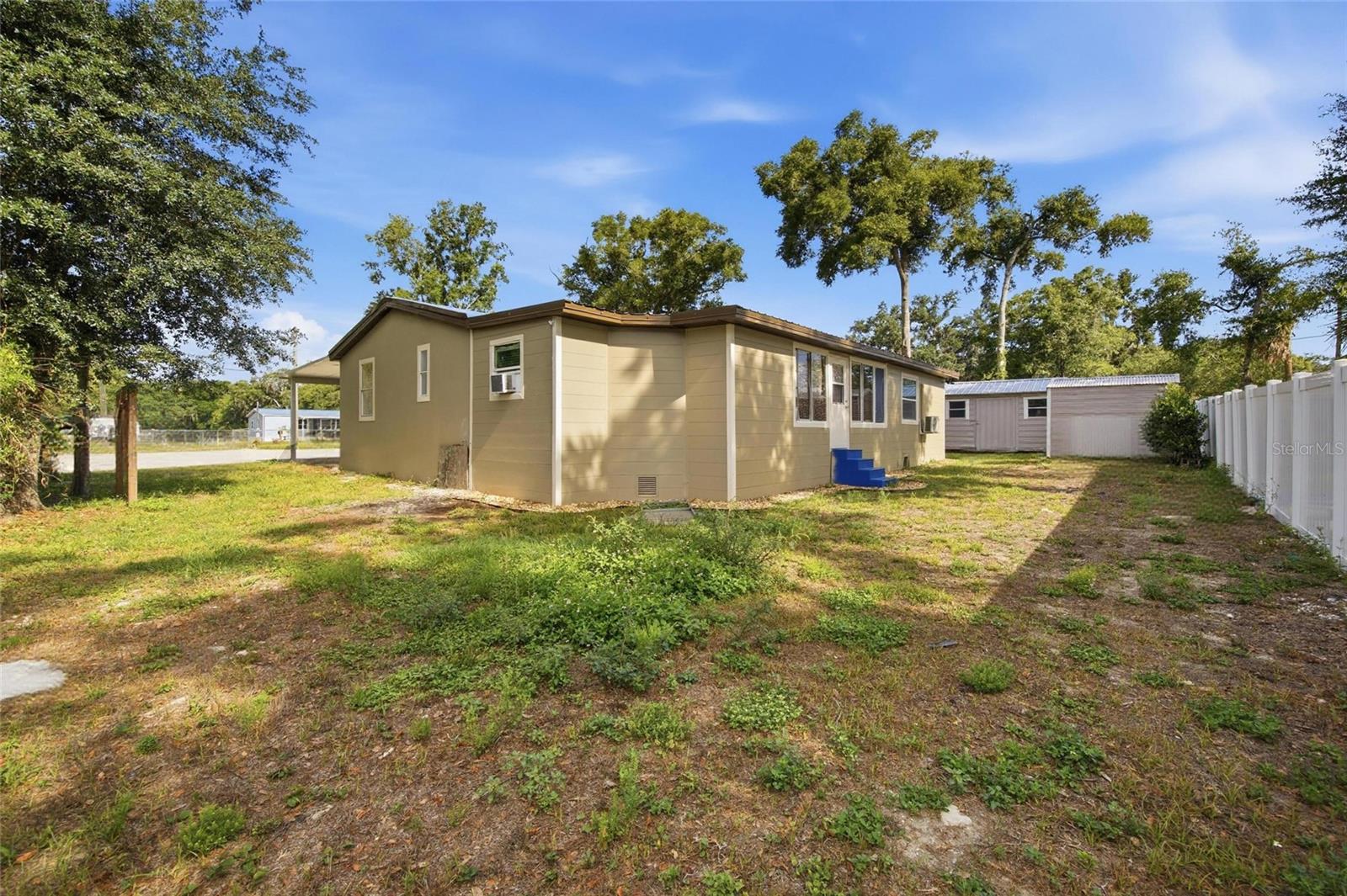 MAGNOLIA MANORS - Residential