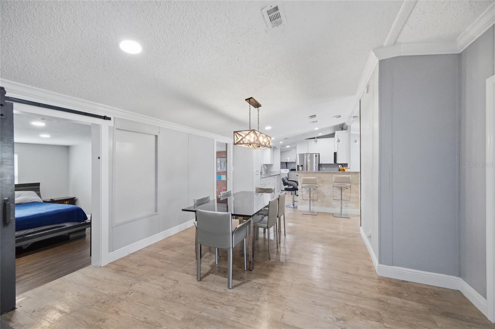 MAGNOLIA MANORS - Residential
