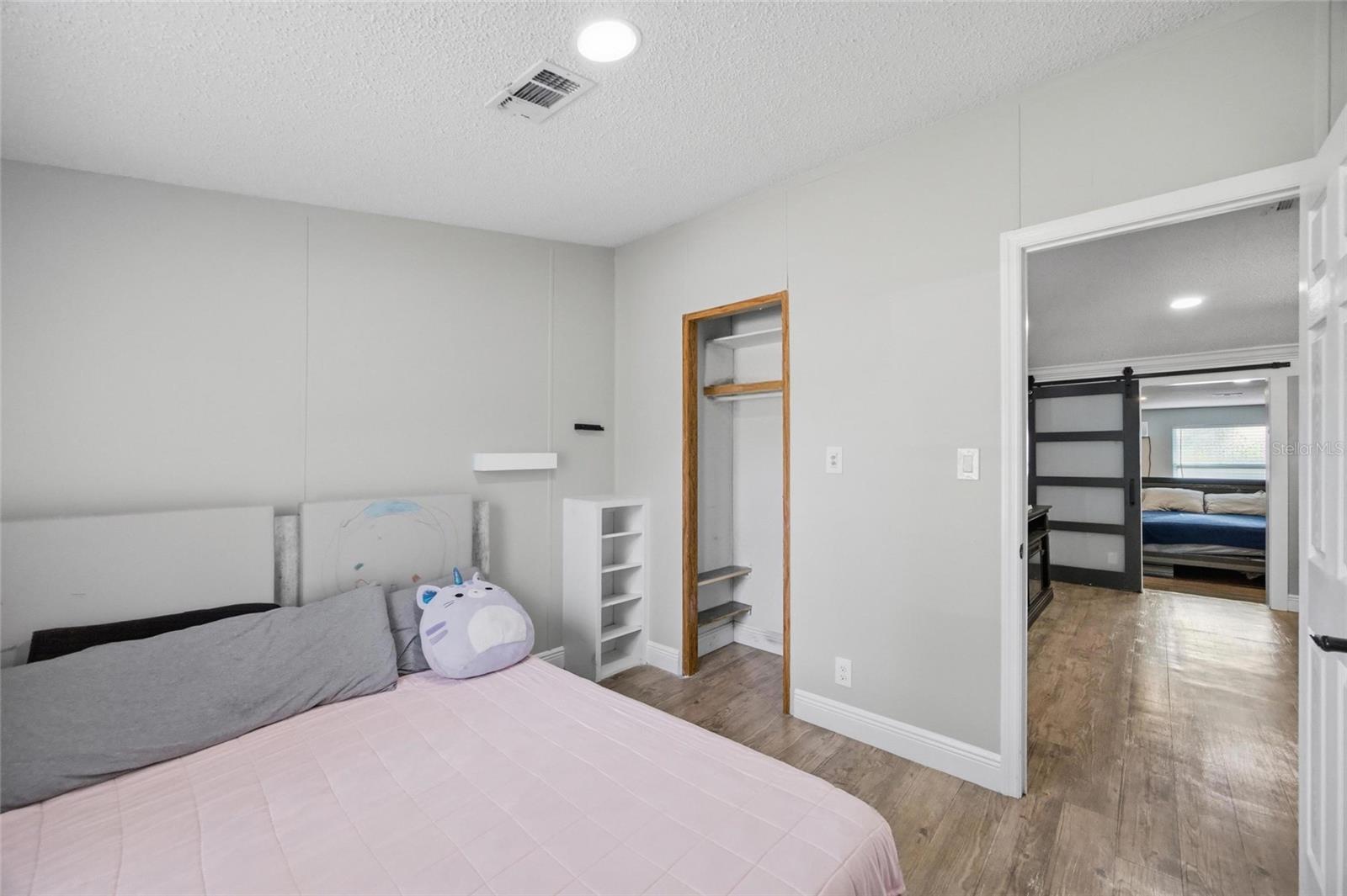 MAGNOLIA MANORS - Residential
