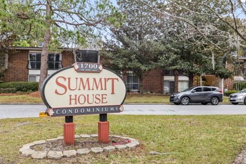 Photo of 1700 SW 16th Court #P24, Gainesville, FL 32608 (MLS # GC537359)