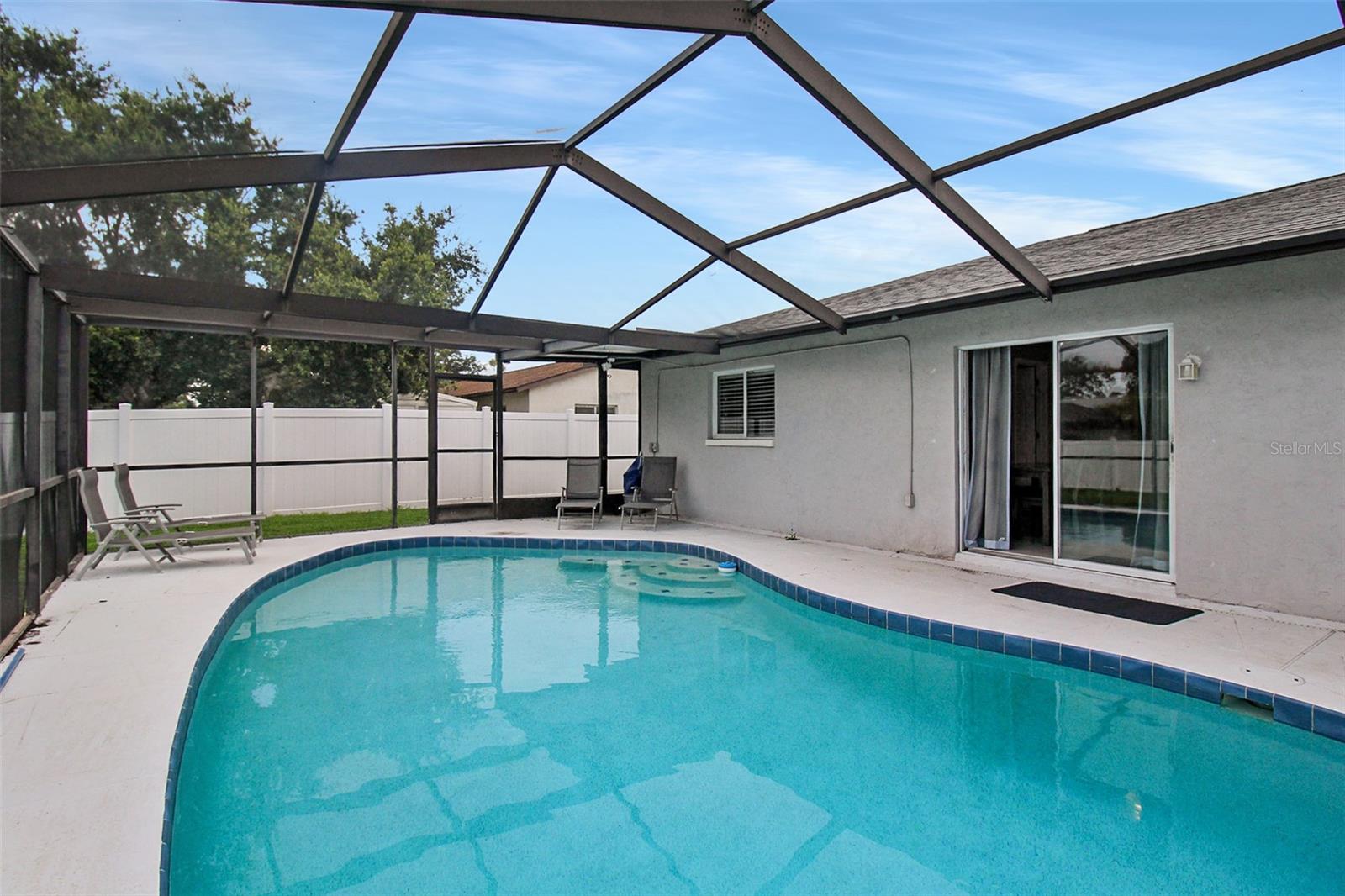 WHITFIELD MANOR - Residential Lease