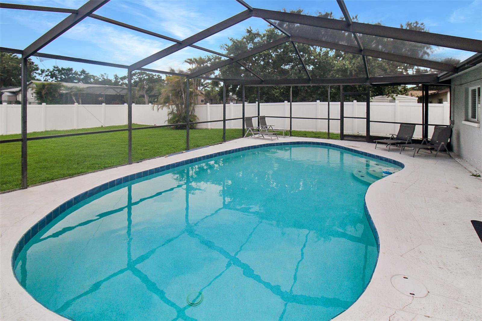 WHITFIELD MANOR - Residential Lease