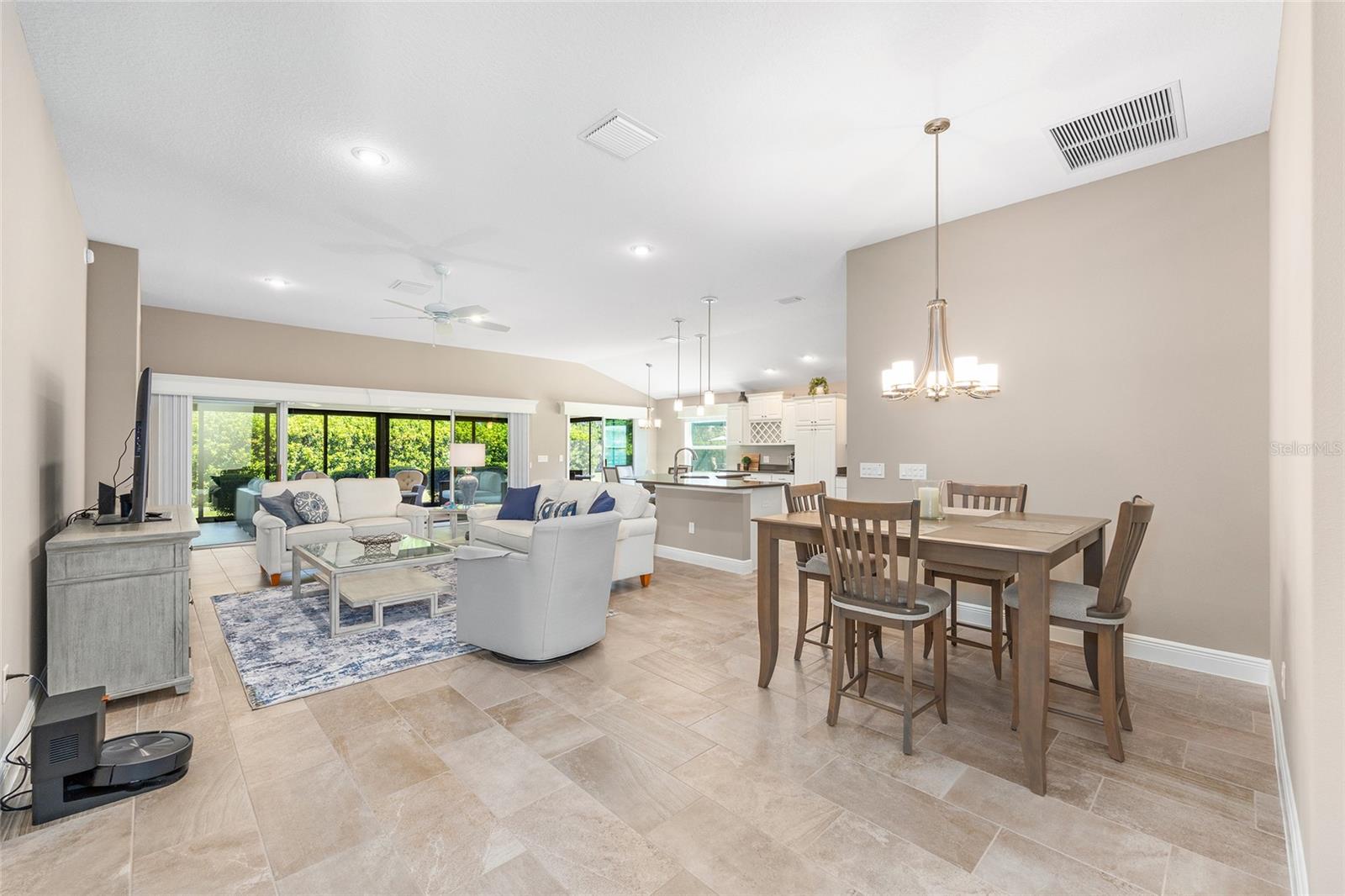 693 CONGAREE LOOP