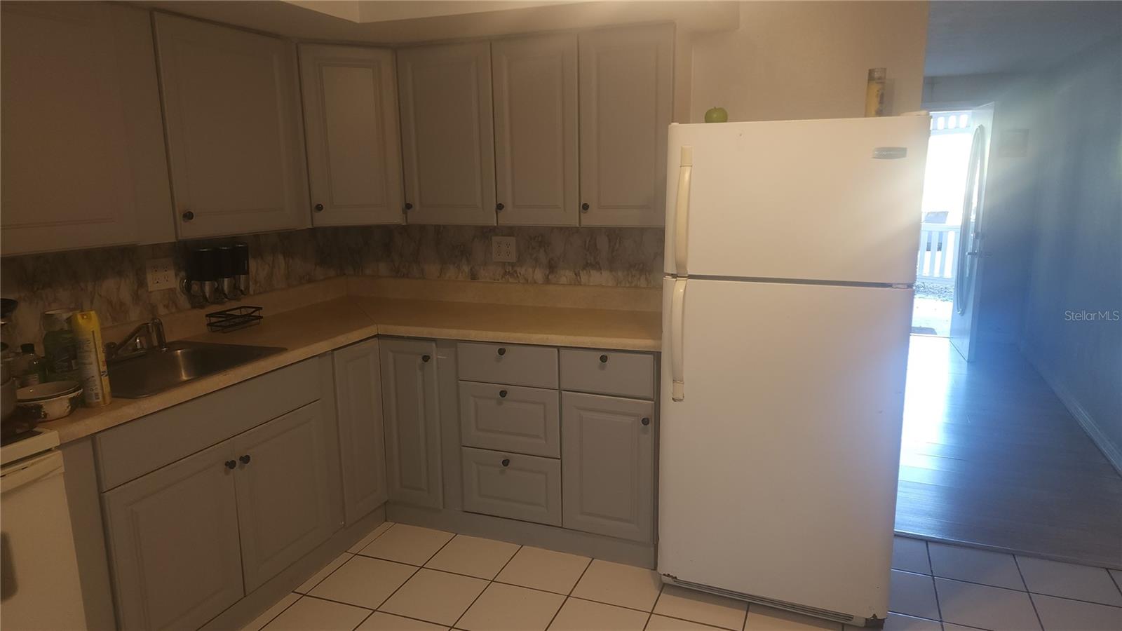 ORANGE LAND SUB - Residential Lease