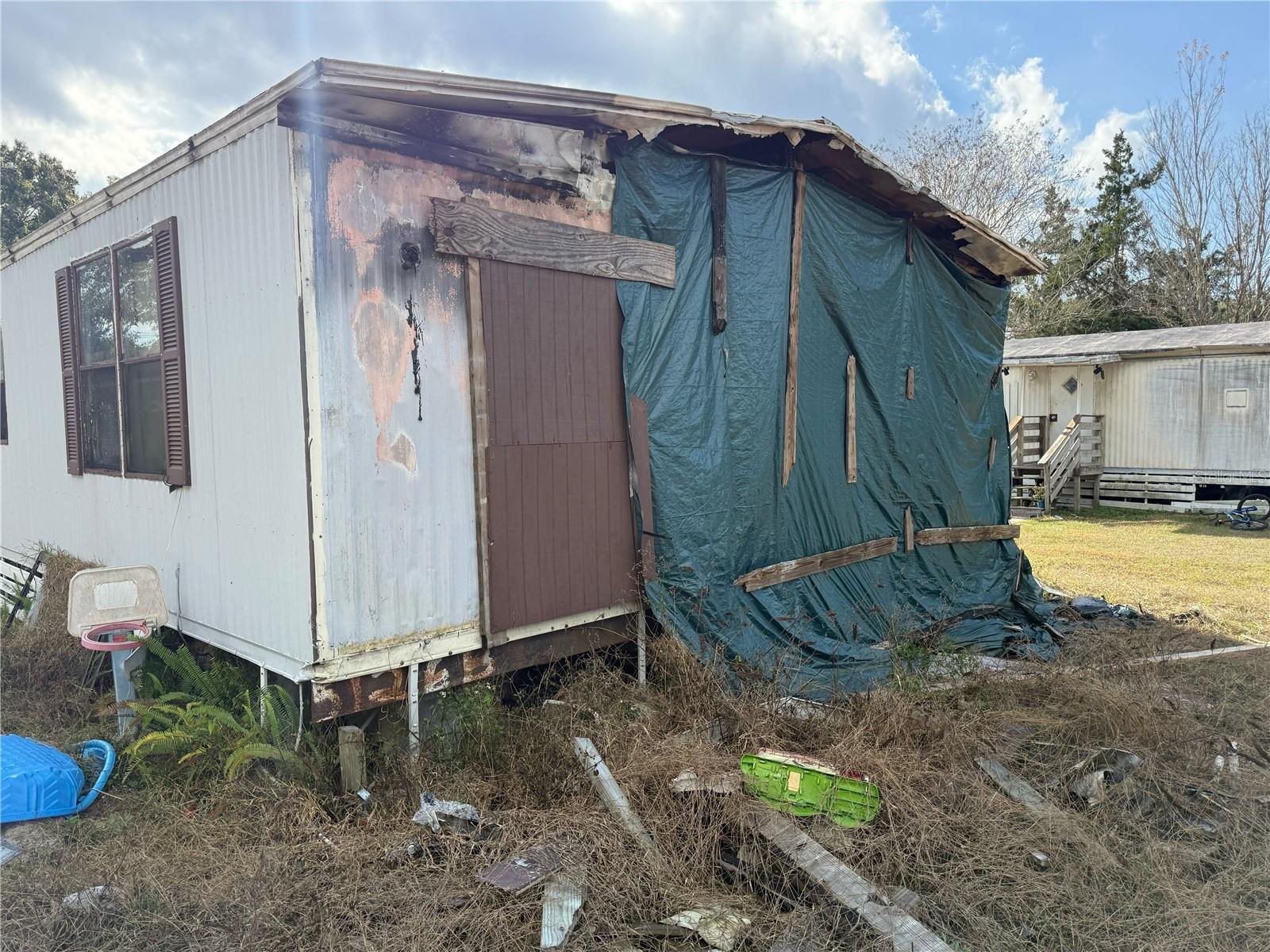 SUMTER GARDENS - Land