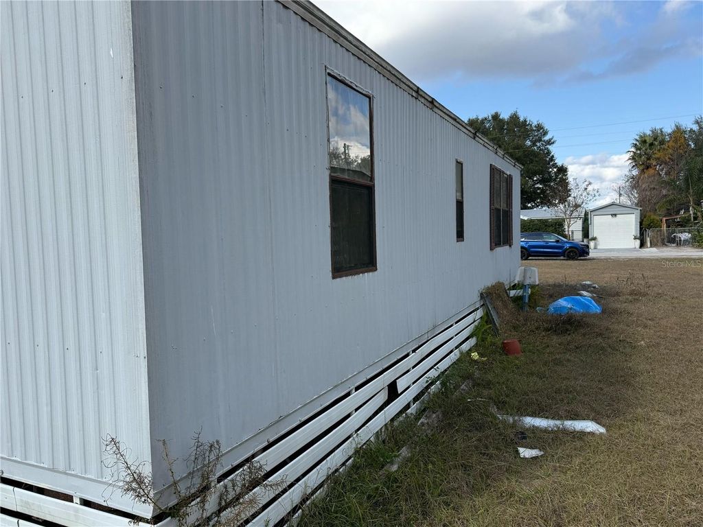 Photo of 219 59th Road, Bushnell, FL 33513 (MLS # W7881945)