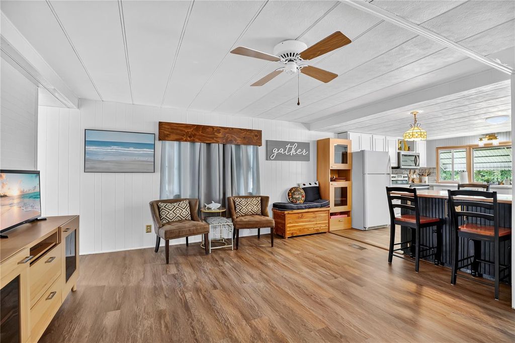 Photo of 106 Palm Drive, Debary, FL 32713 (MLS # O6341243)