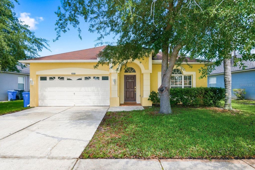 Photo of 10301 Beneva Drive, Tampa, FL 33647 (MLS # TB8516405)