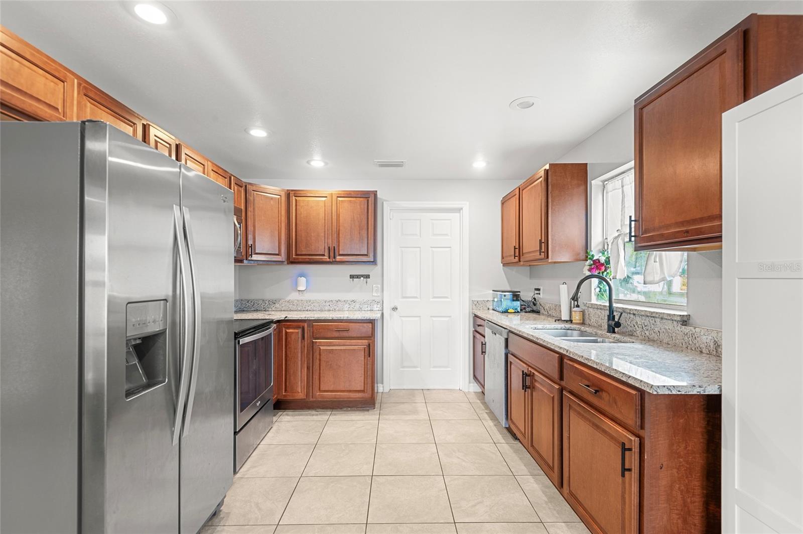 12853 MARYLAND WOODS COURT