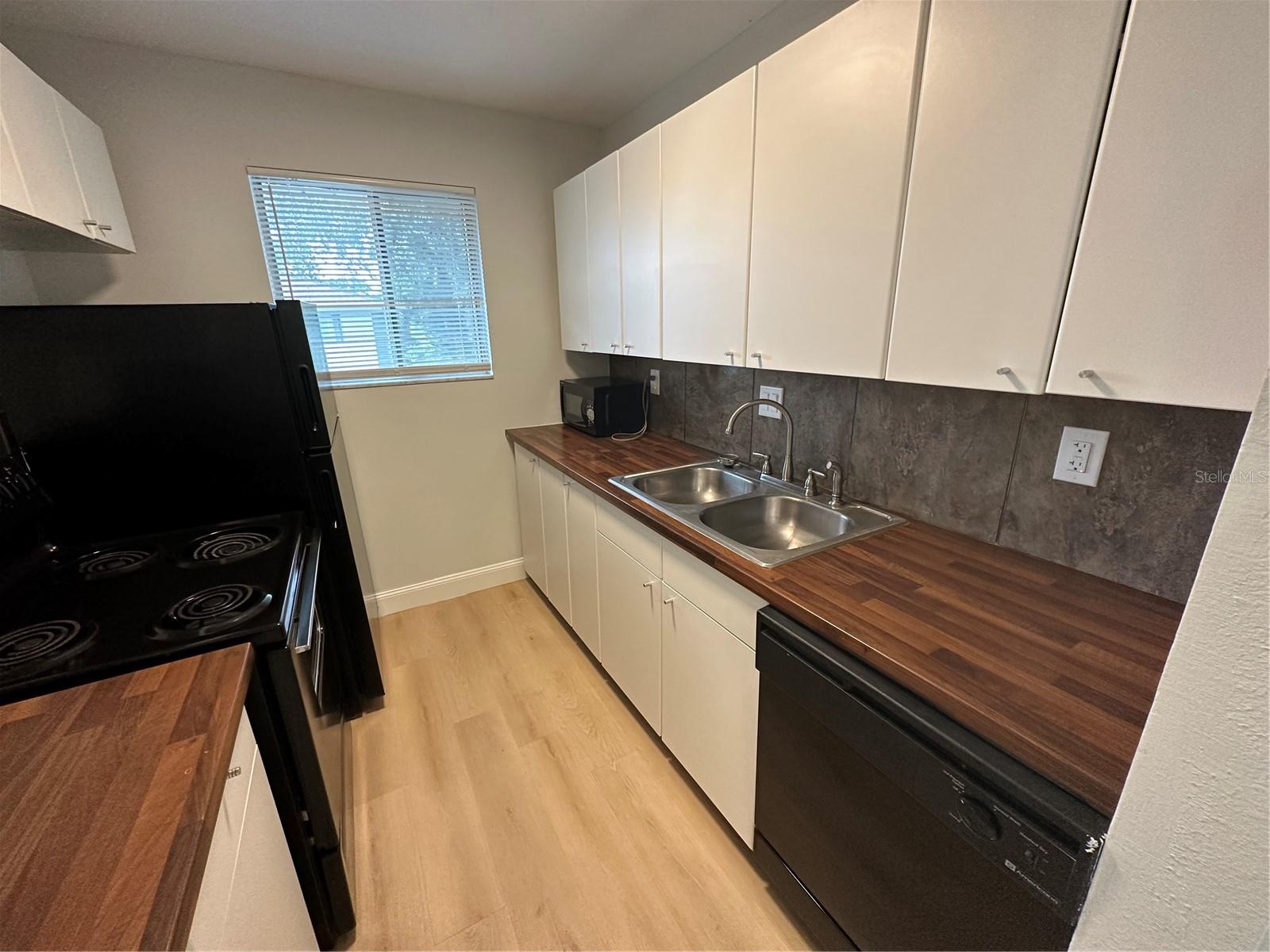 EASTWOOD PINES - Residential Lease