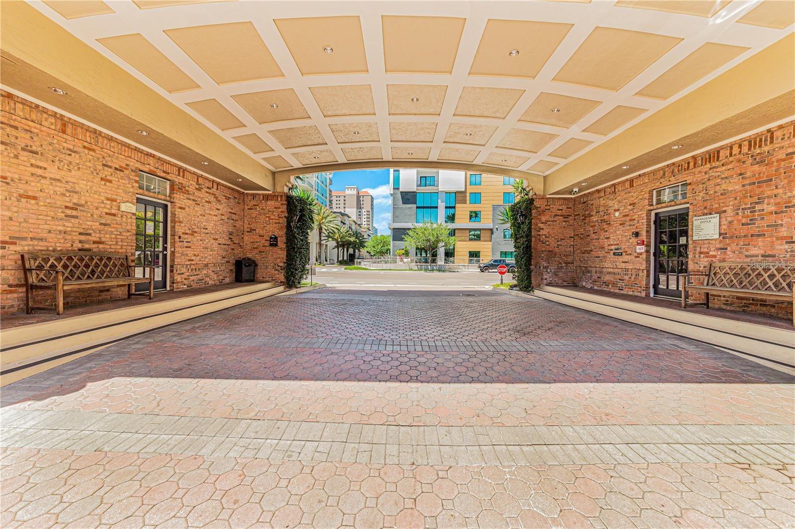 501 KNIGHTS RUN AVENUE 1335