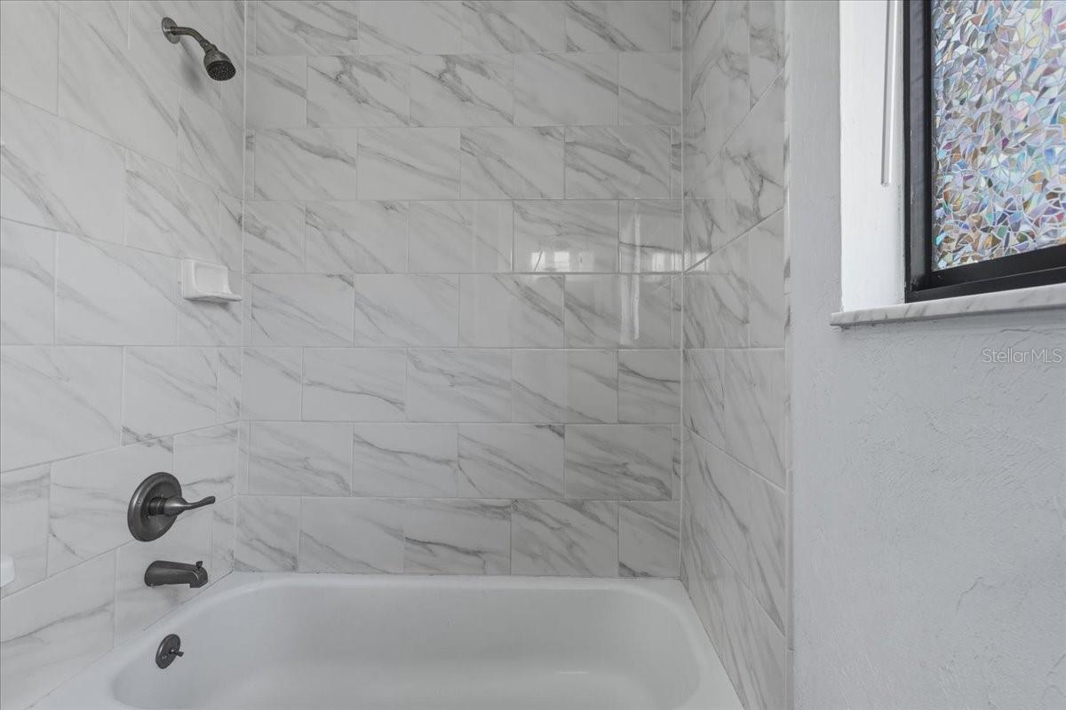 GRANTWOOD CONDO PH I - Residential