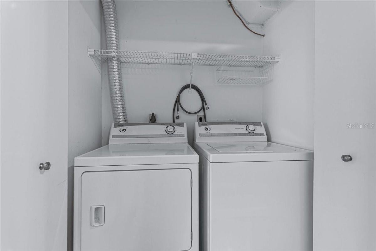 GRANTWOOD CONDO PH I - Residential