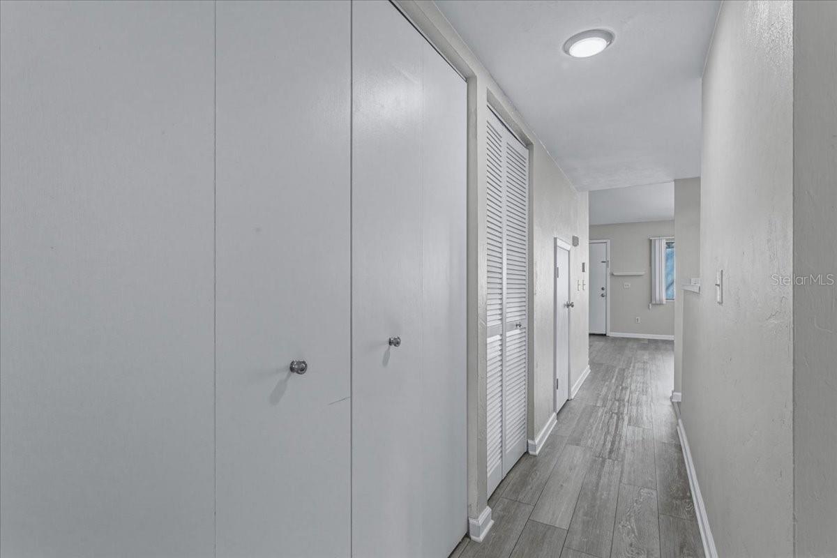 GRANTWOOD CONDO PH I - Residential