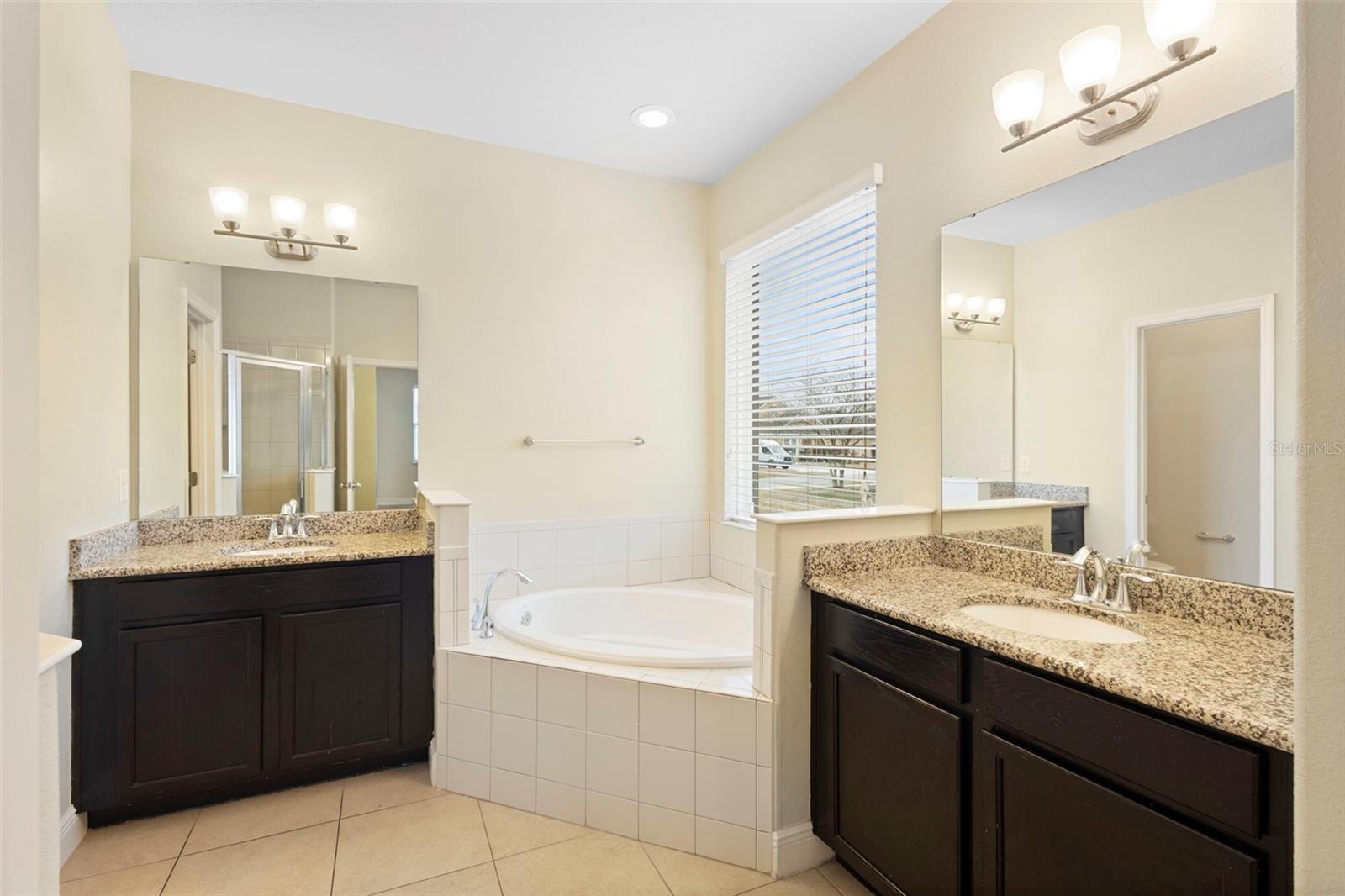 LAKE BATON ESTATES - Residential