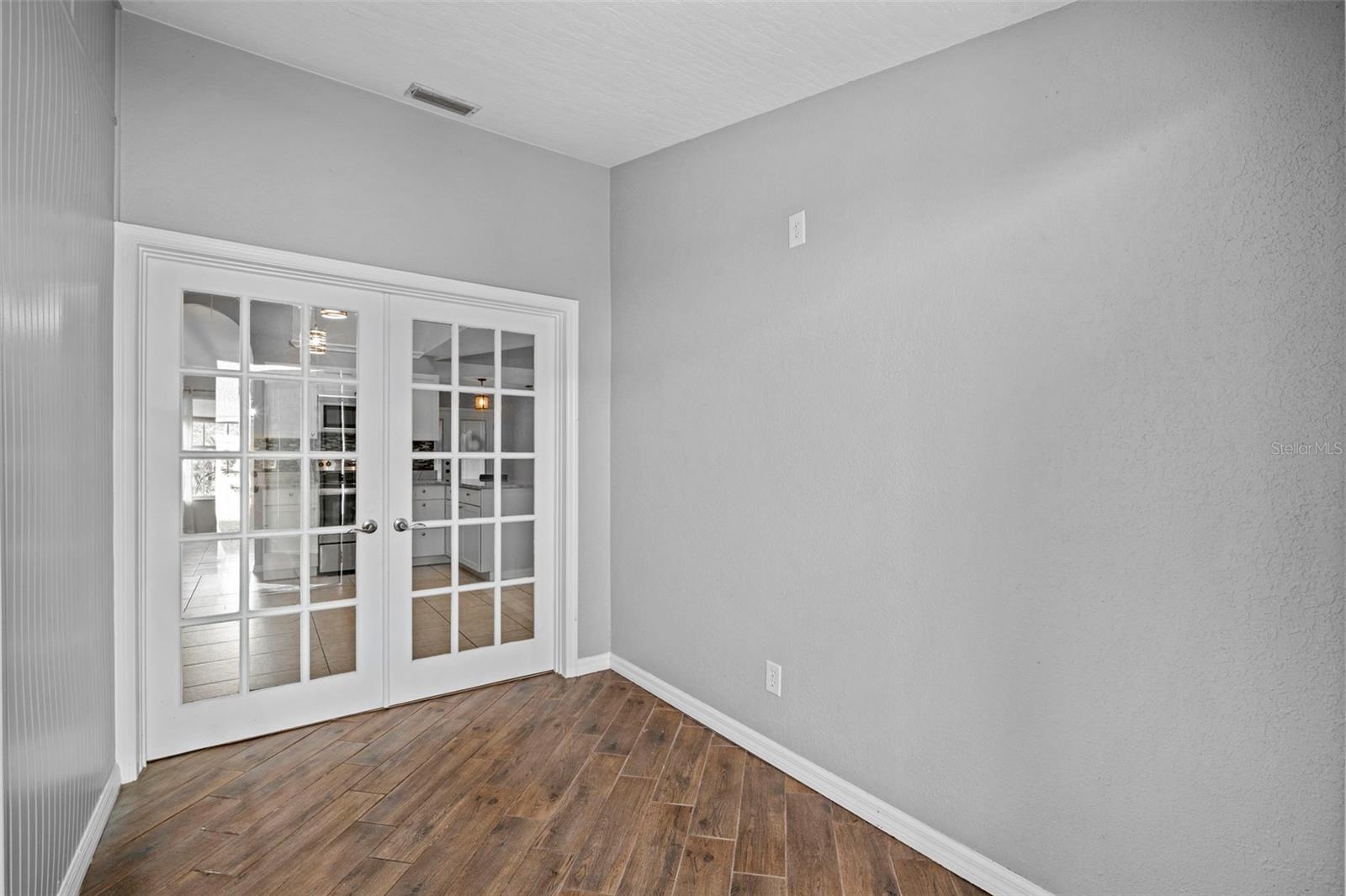 CRANE CREEK UNIT 01 - Residential