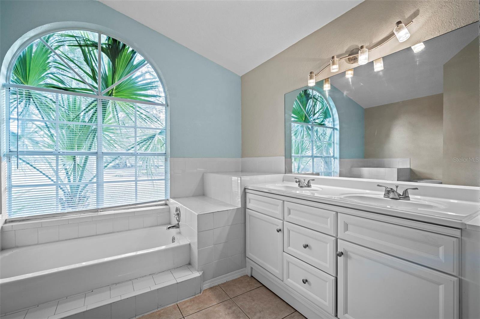 CRANE CREEK UNIT 01 - Residential