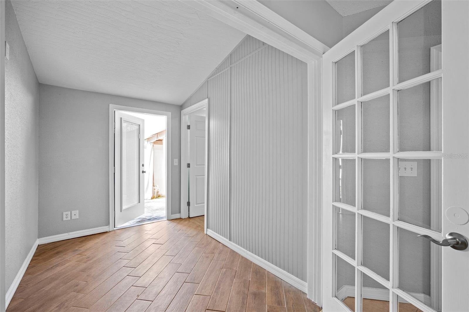 CRANE CREEK UNIT 01 - Residential