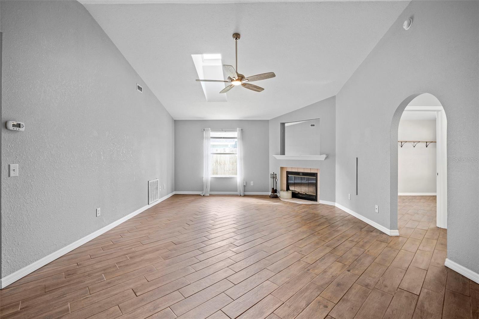 CRANE CREEK UNIT 01 - Residential