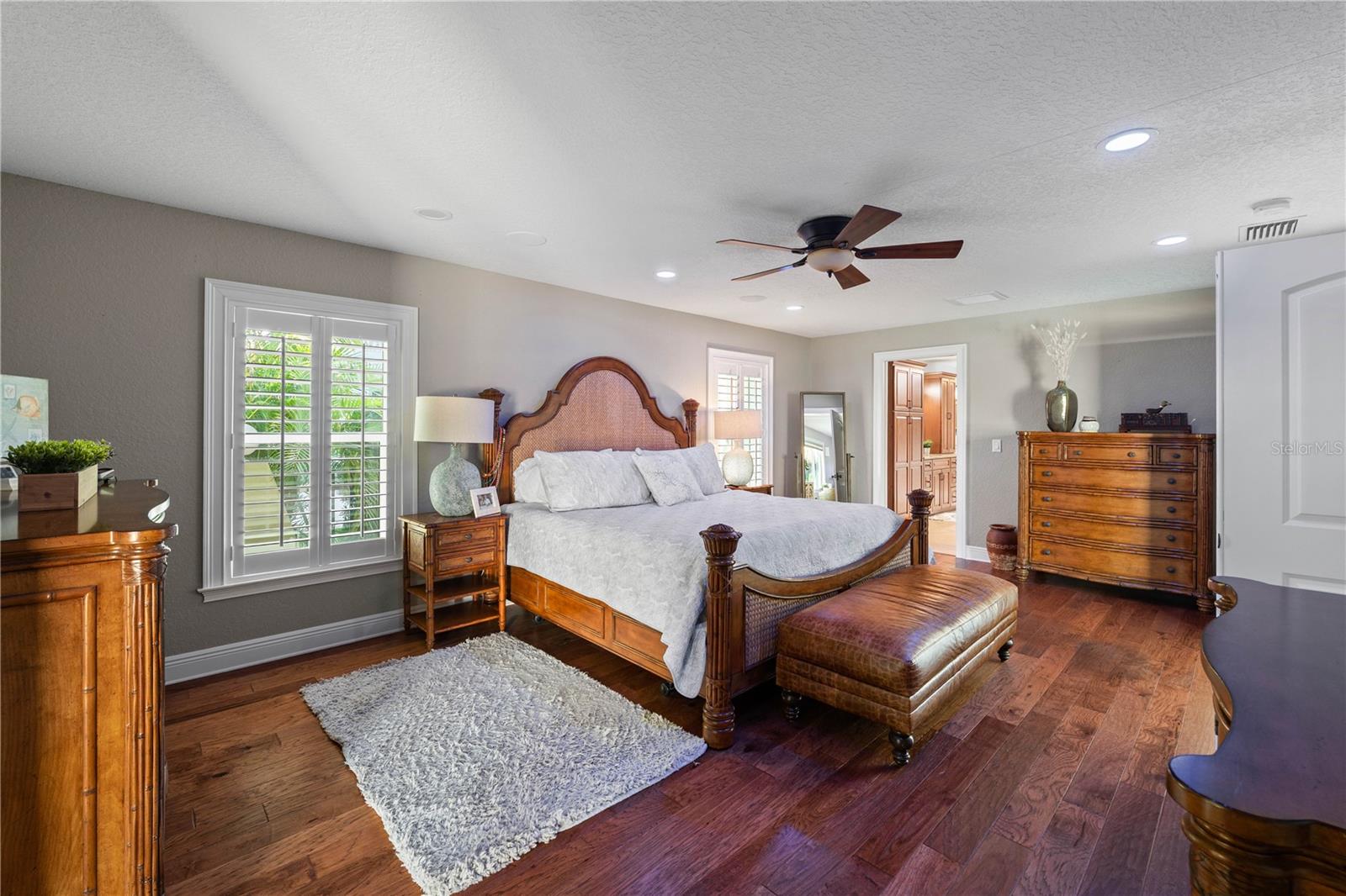 FLOR A MAR REP - Residential