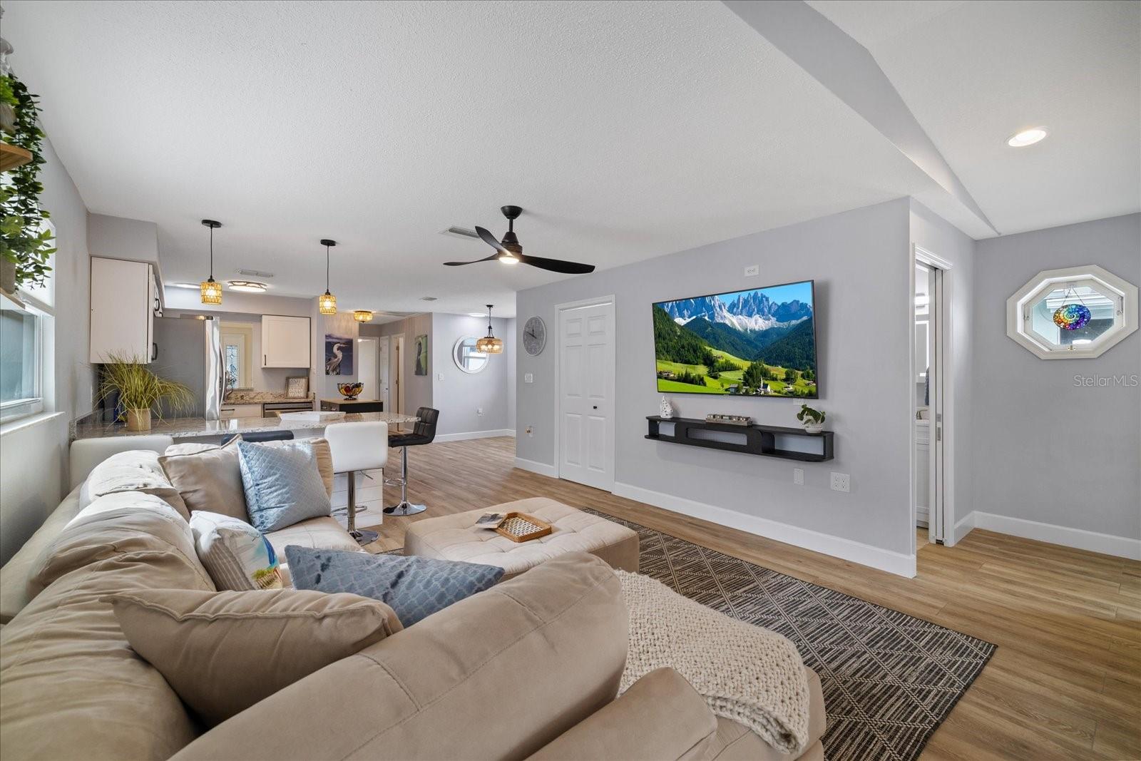 4405 FLORAMAR TERRACE