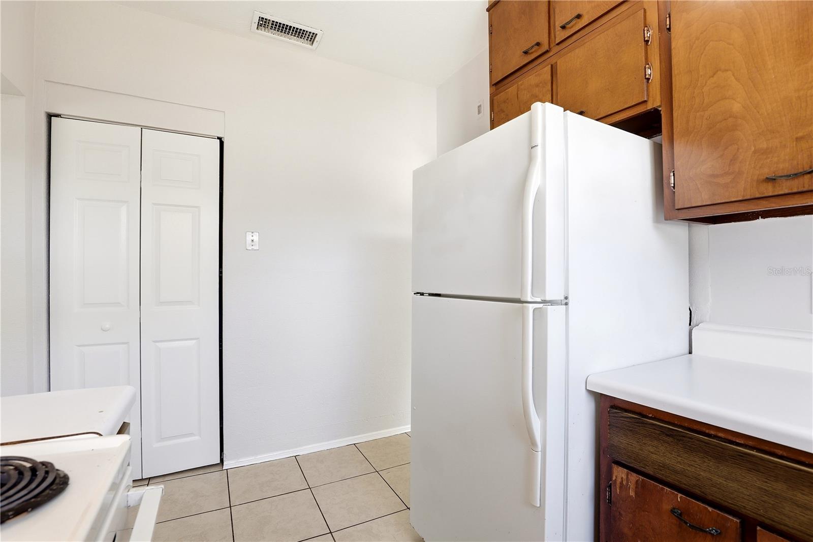 LAKE BARTON PARK - Residential