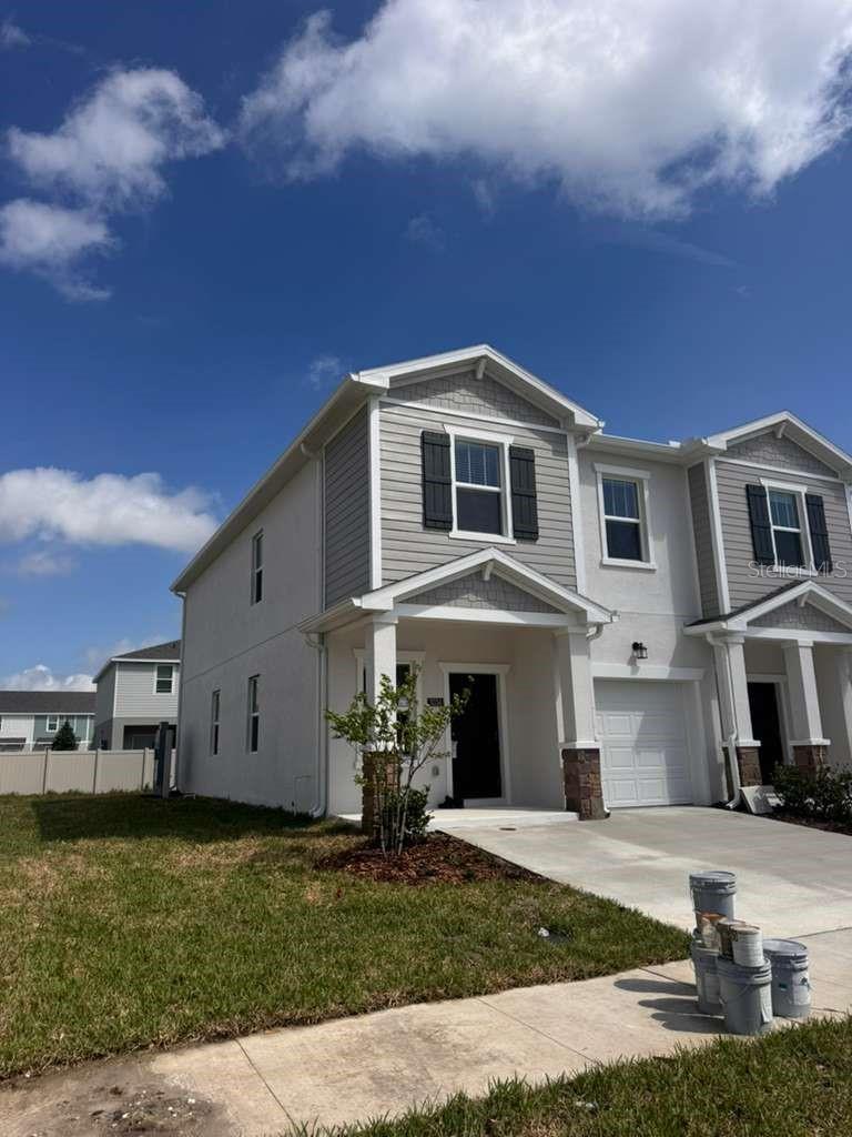 WESTVIEW POD A PH 3 - Residential Lease