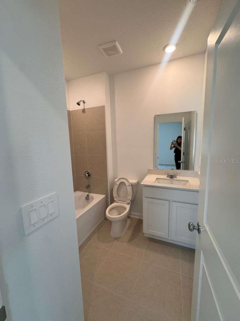 WESTVIEW POD A PH 3 - Residential Lease