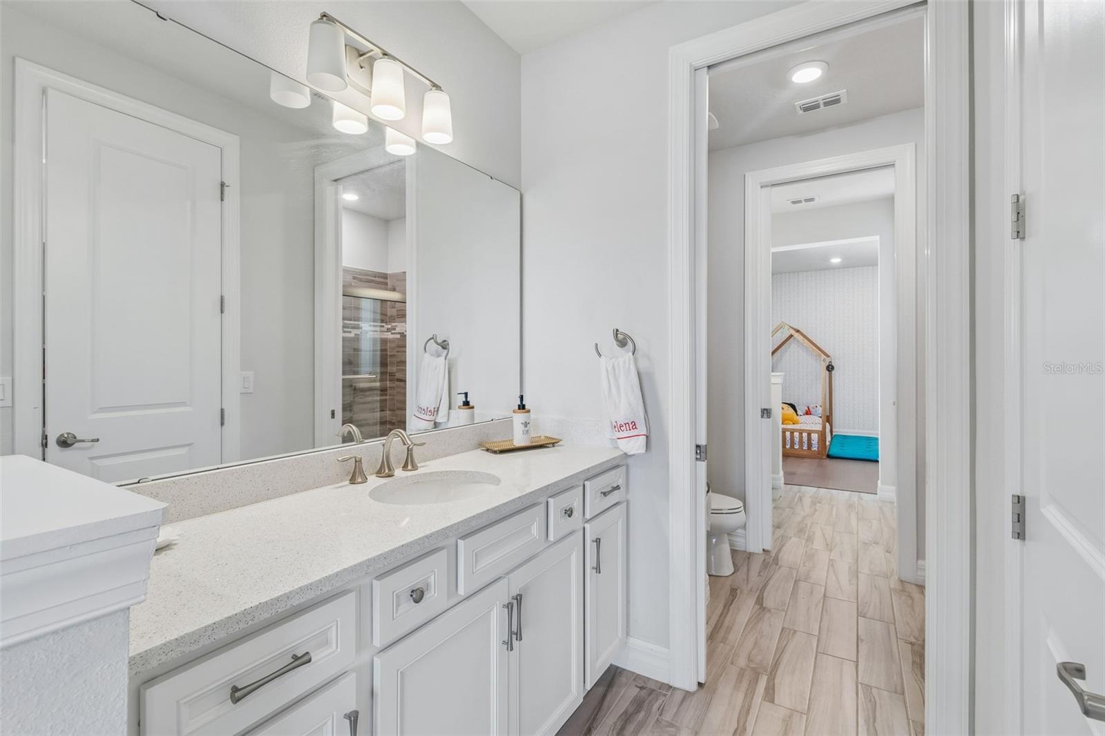 PHILLIPS GROVE TR J - Residential