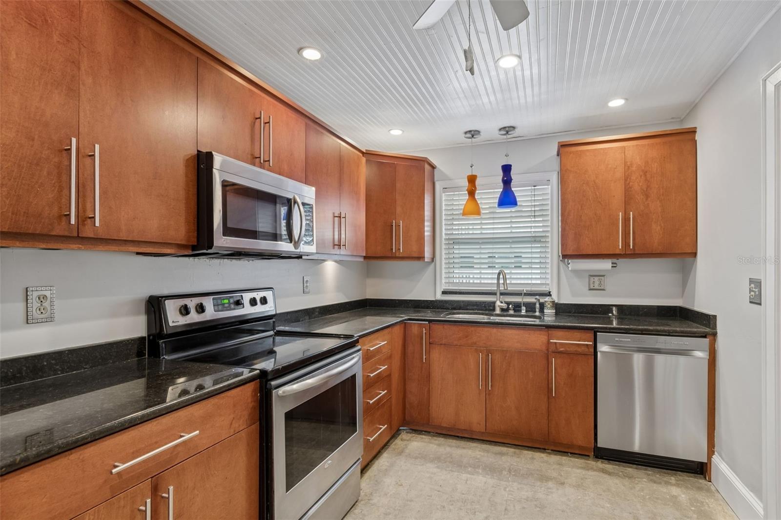 139 BLUFF VIEW DRIVE 110
