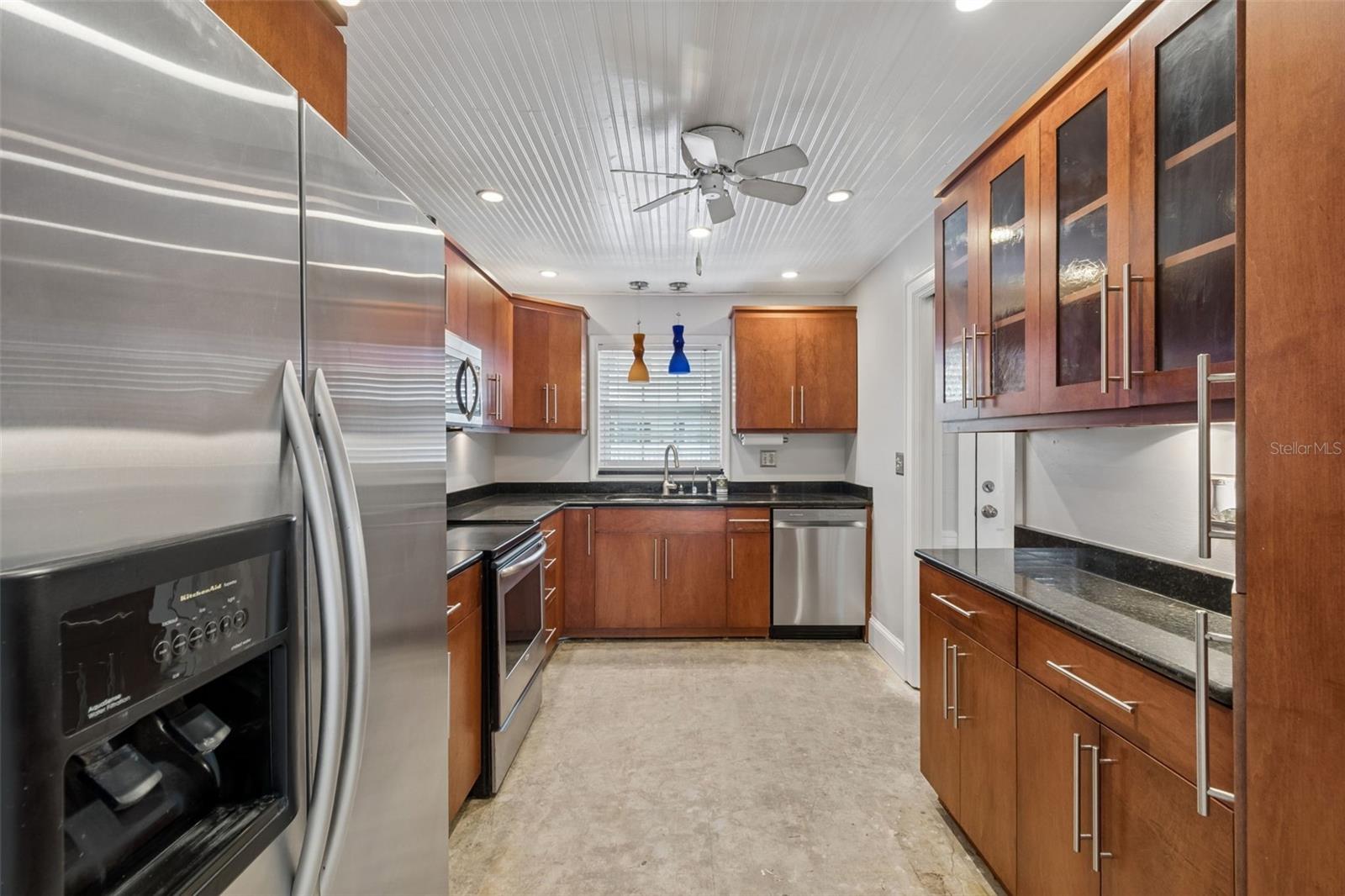 139 BLUFF VIEW DRIVE 110