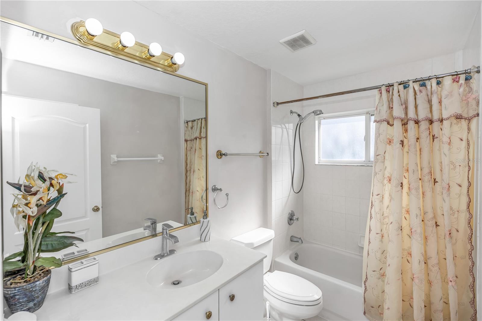 THE PALMS AT CYPRESS HEAD - Residential