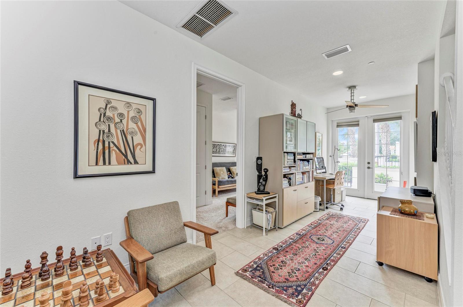 ISLAND COURT VENICE - Residential