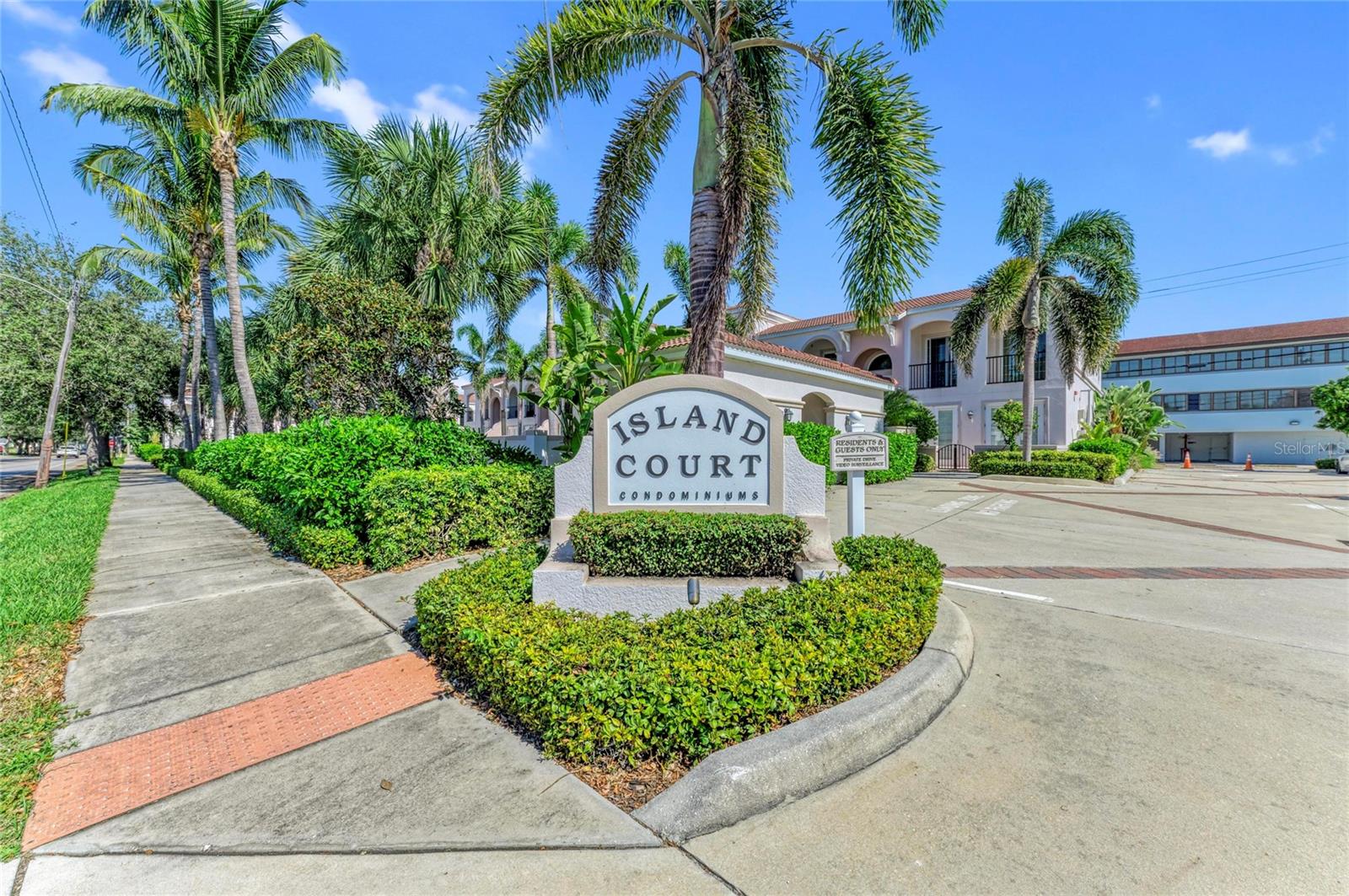 ISLAND COURT VENICE - Residential