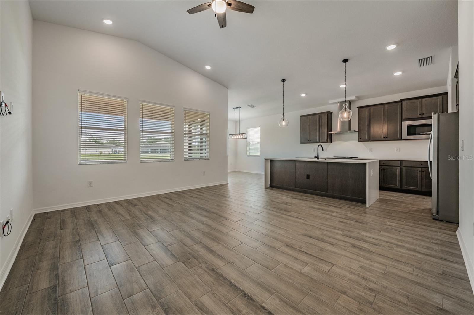 11817 MOONSAIL DRIVE