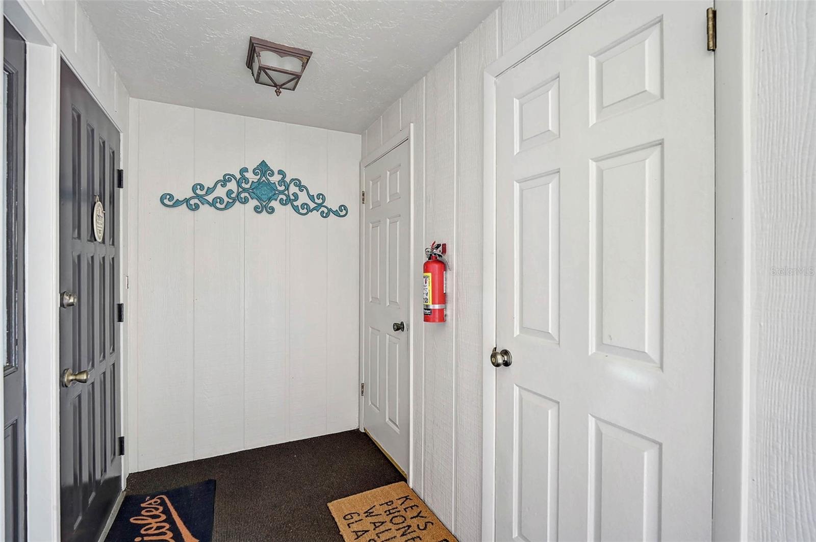 1697 NORTHAMPTON ST 1699-D