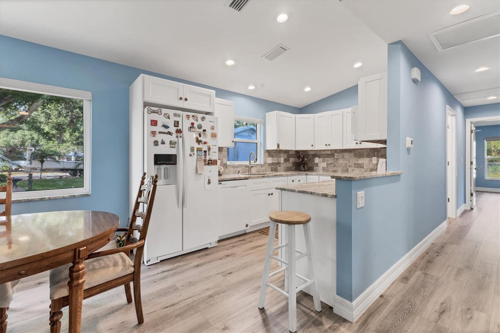 352 GLENWOOD AVE
