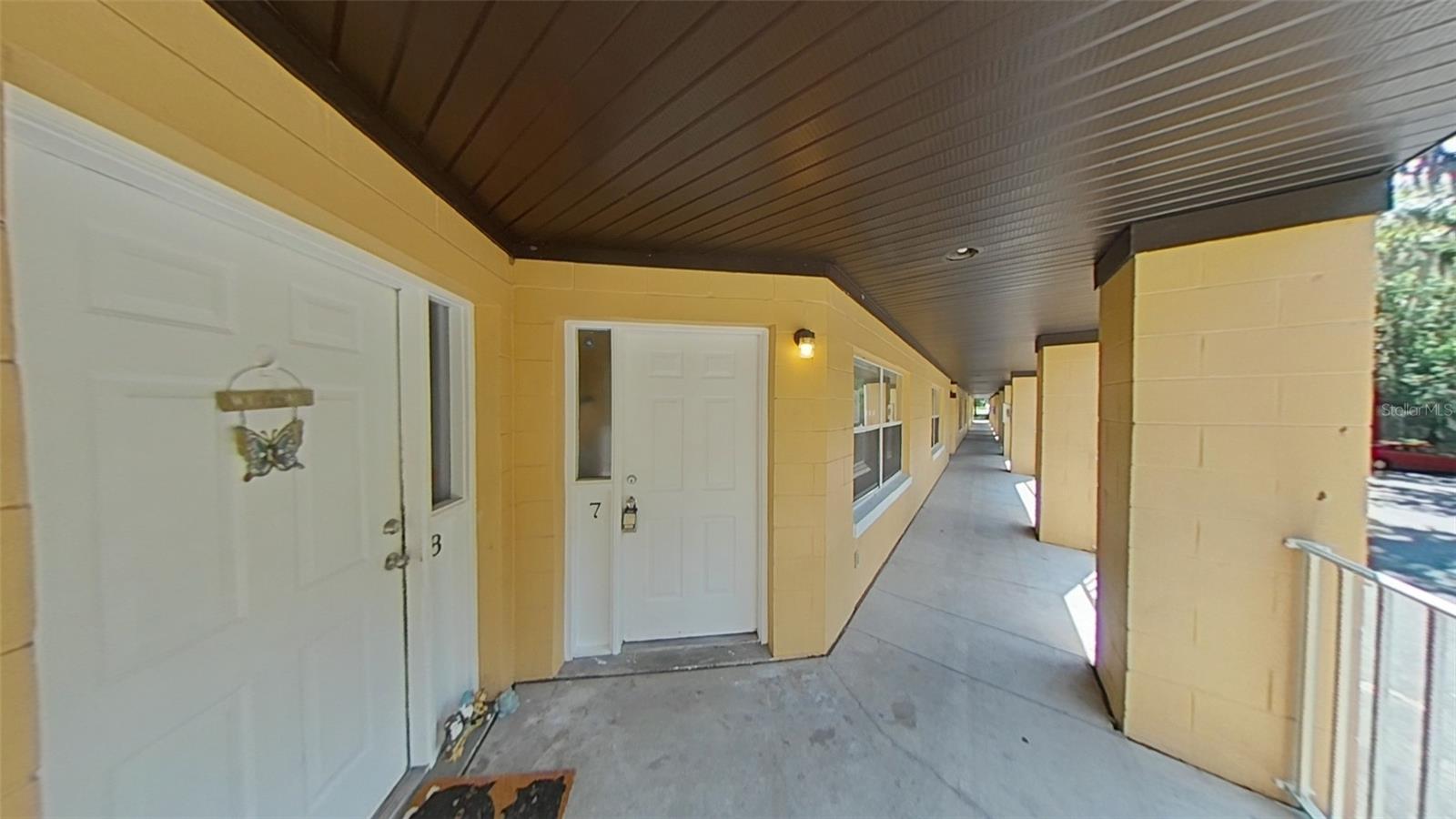A charming main floor 1 bedroom, 1 bath apartment located in a great quiet location. Close to downtown and easy access to public transportation. Beautiful mature grounds and common areas, ceramic flooring throughout, fridge, range and dishwasher included. Onsite laundry and professionally managed. A great place to call home.