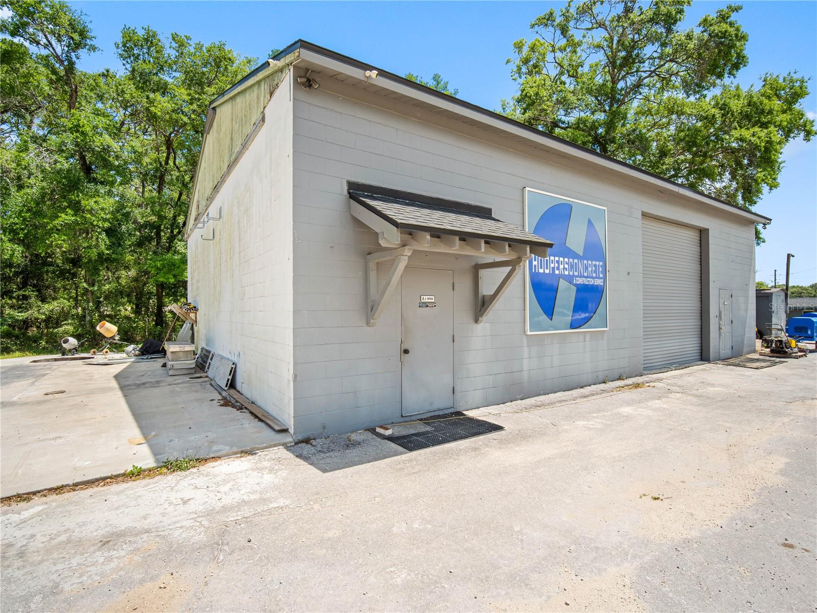 HIGHLAND ACRES - Commercial Sale