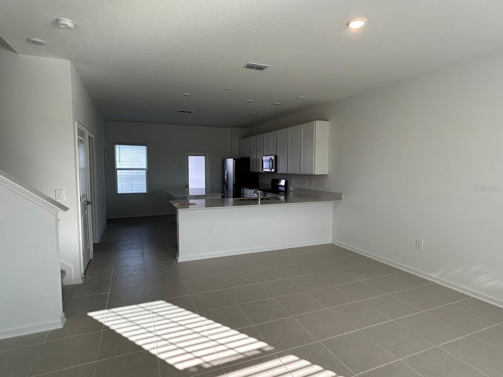 WELLNESS RIDGE 25 TH - Residential Lease