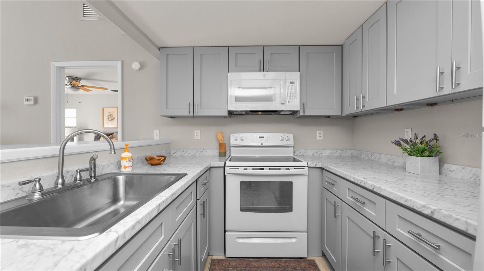 WILLOW POINT ESTATES - Residential