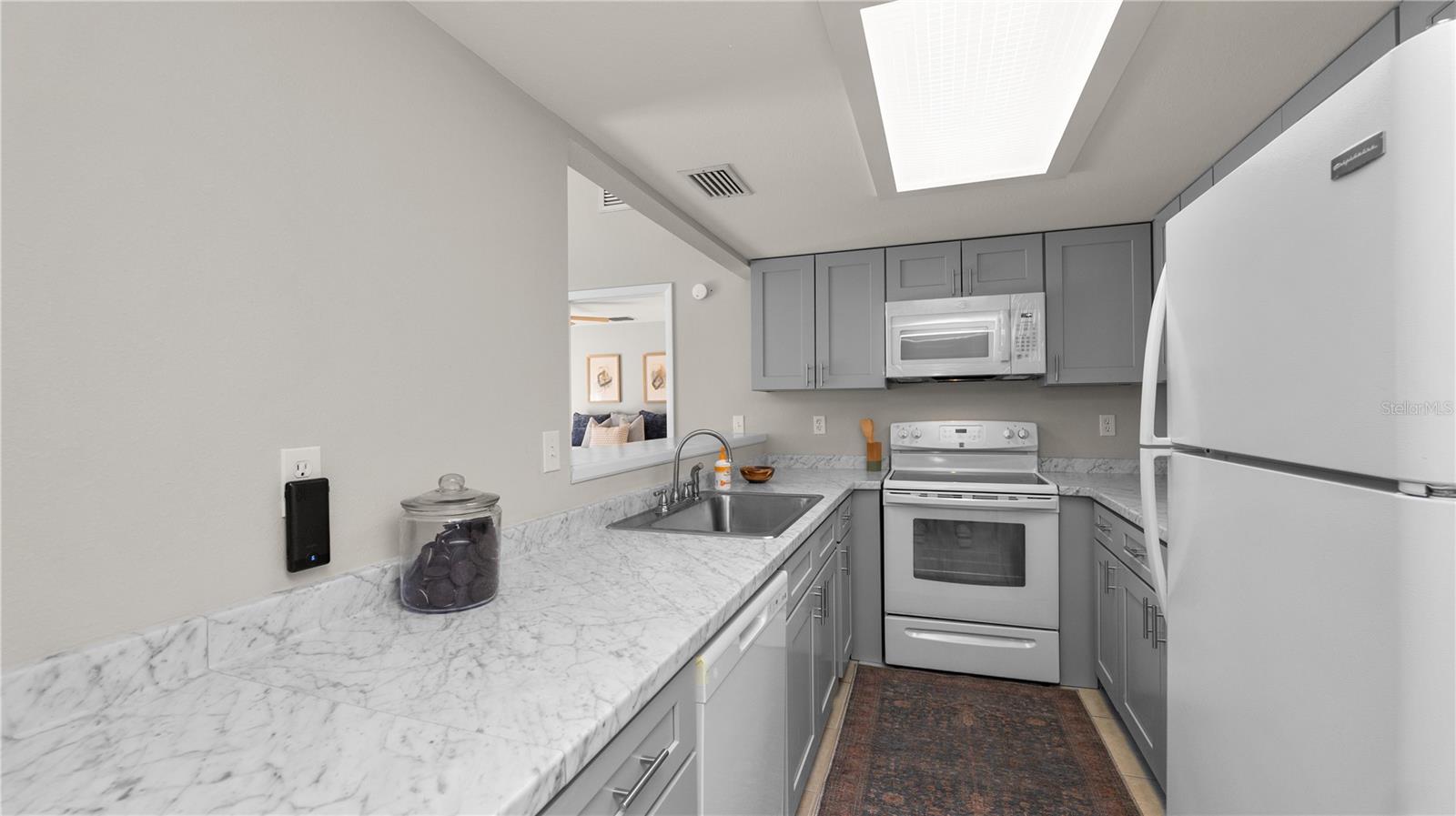 WILLOW POINT ESTATES - Residential