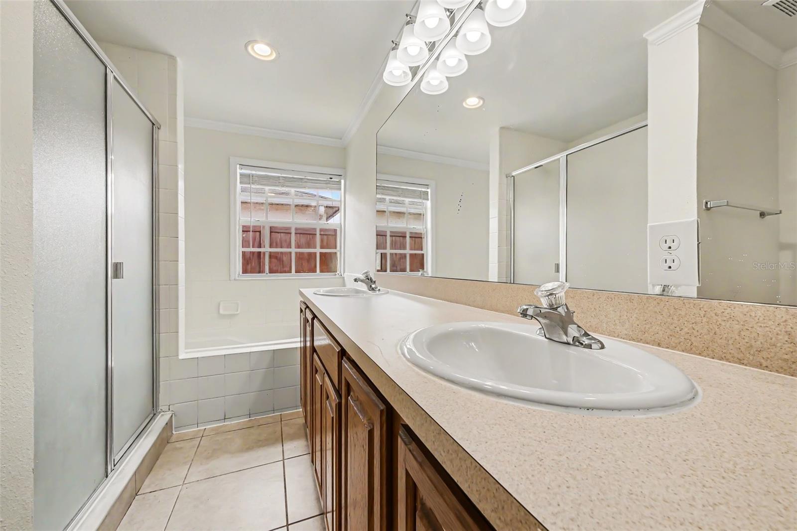 HAWTHORNE OAKS PH 01 - Residential