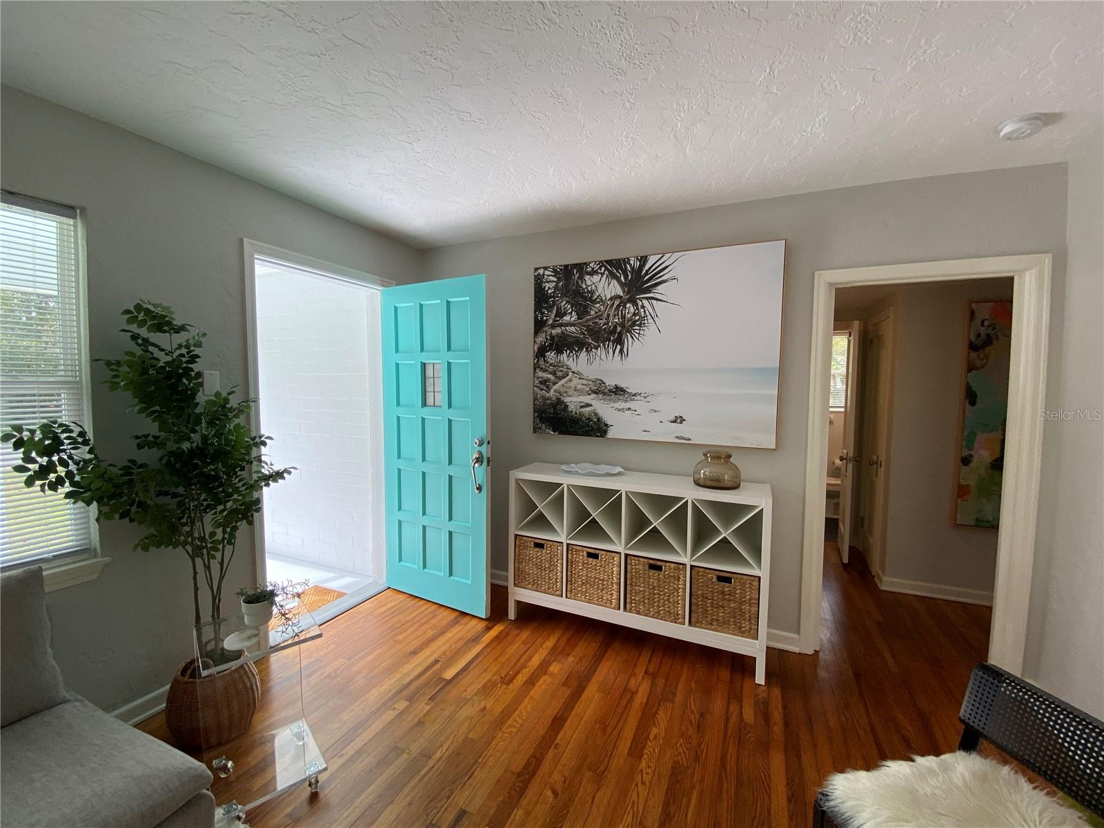 MURREY HILL COURT - Residential