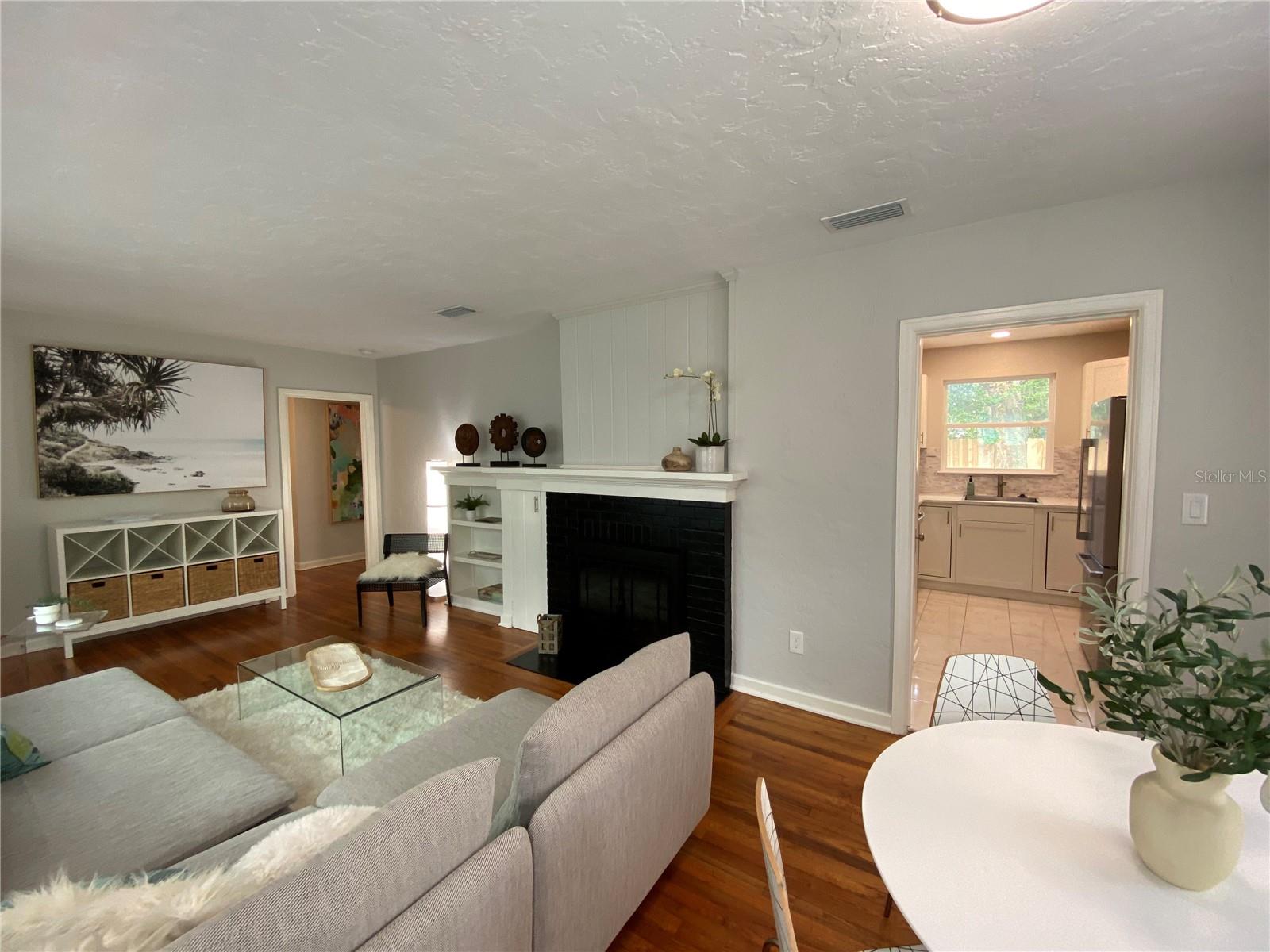 MURREY HILL COURT - Residential