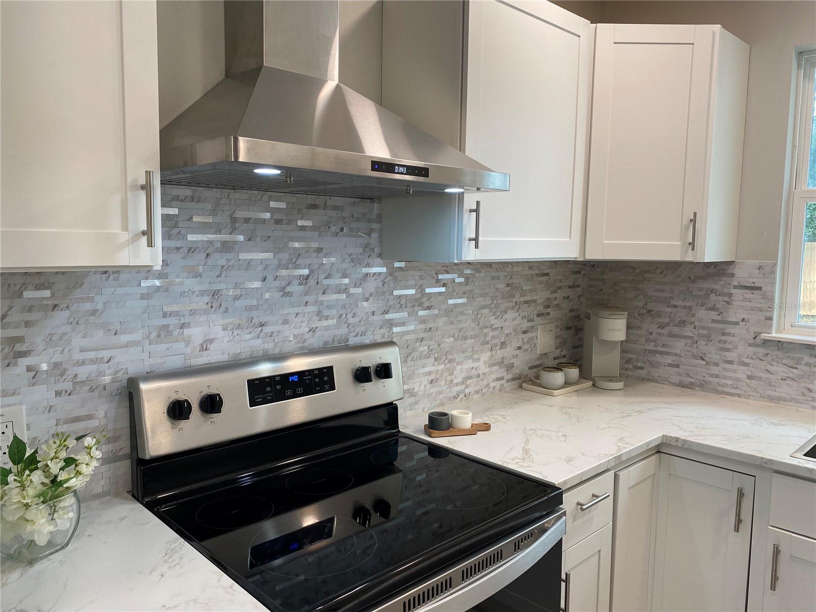 MURREY HILL COURT - Residential